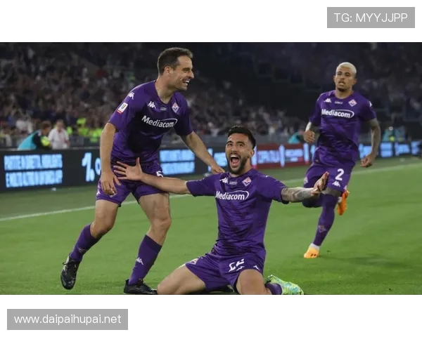 庞格拉契奇归队晚 鲁加尼科穆佐热身